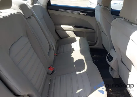 2019 Ford Fusion Hybrid Se z USA, uszkodzony, nr VIN 3FA6P0LU6KR154466